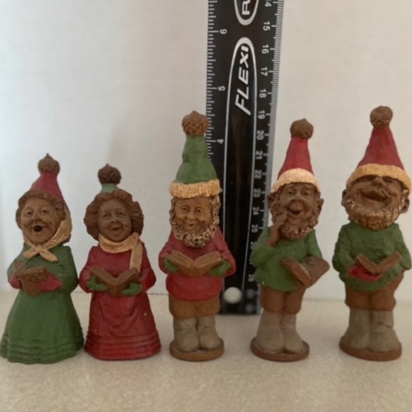 Gnomes -  Christmas - Tom Clark Carolers - Picture 7 of 9